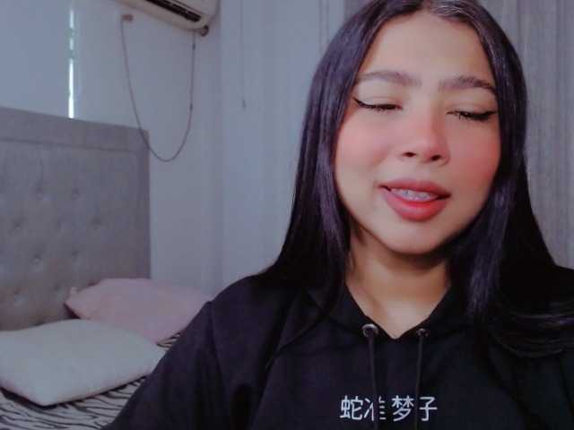 Live sex webcam photo for Rachelcute #273775092