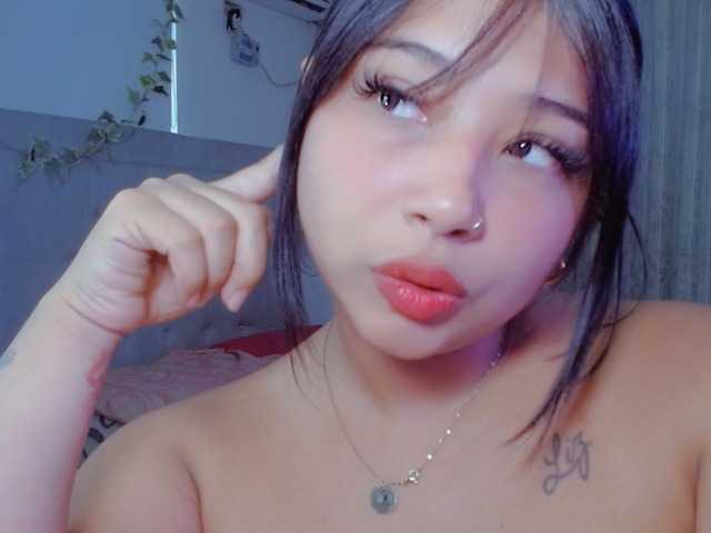 Live sex webcam photo for Rachelcute #275787593