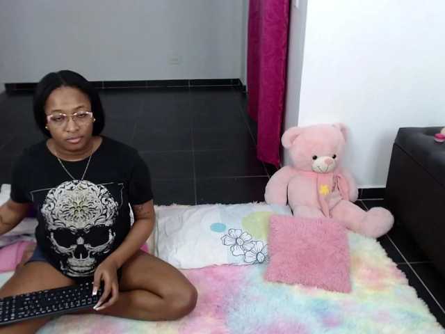 Live sex webcam photo for Racheldollxxx #276973803