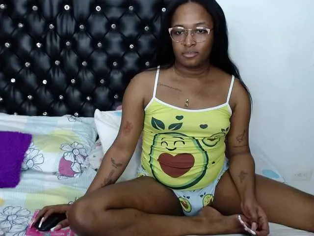 Live sex webcam photo for Racheldollxxx #277057823