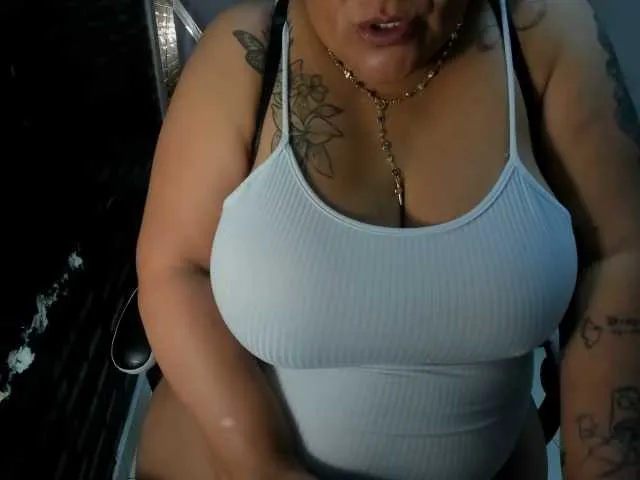 Live sex webcam photo for RachelleWoods69 #292008764