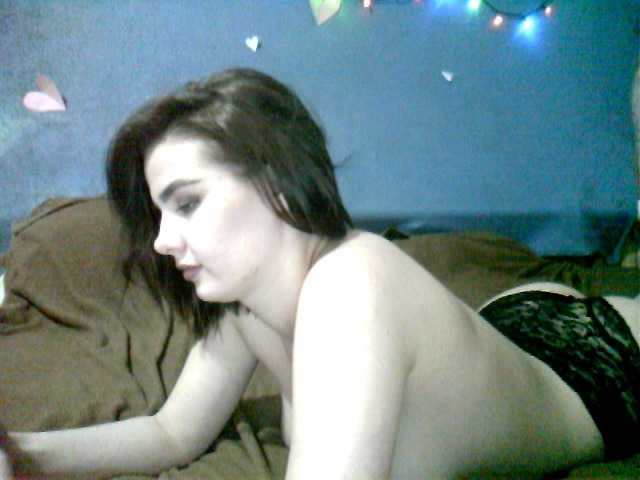 Live sex webcam photo for RadiantBella #272824159