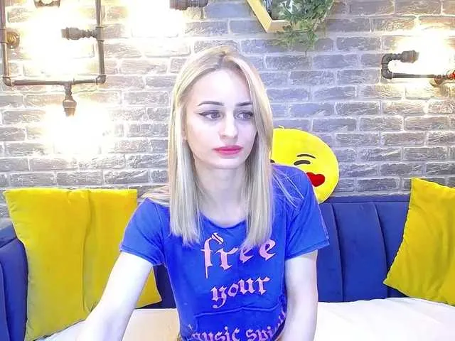 Live sex webcam photo for Rafaela-Moon #277171982