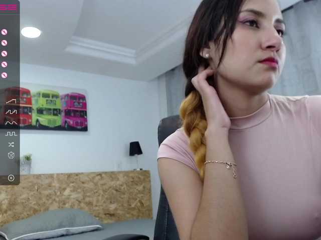 Live sex webcam photo for RafaelaCasti #273505721