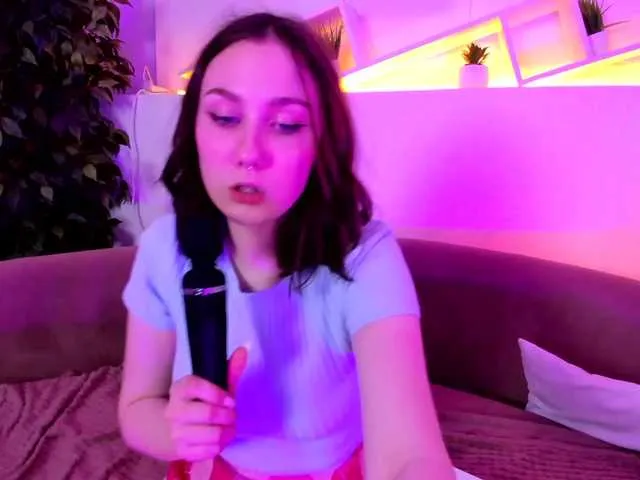 Live sex webcam photo for Rafaella-baby #273487180