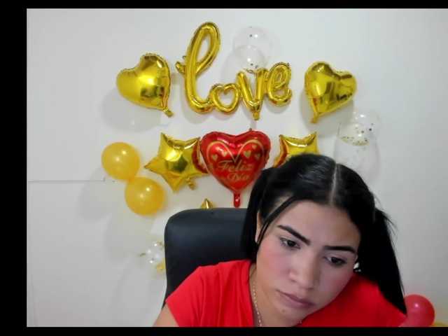 Live sex webcam photo for RafaellaF #272420097