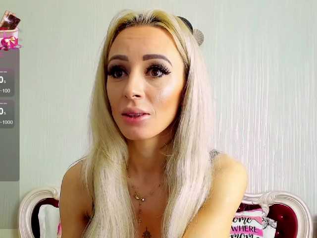 Live sex webcam photo for RagazzaaBella #277351139