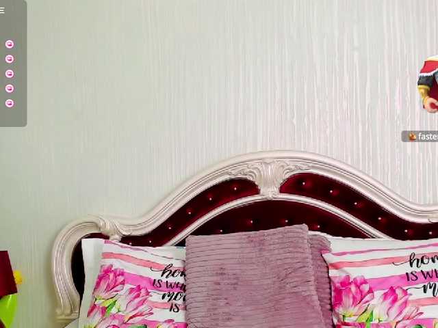 Live sex webcam photo for RagazzaaBella #277400171