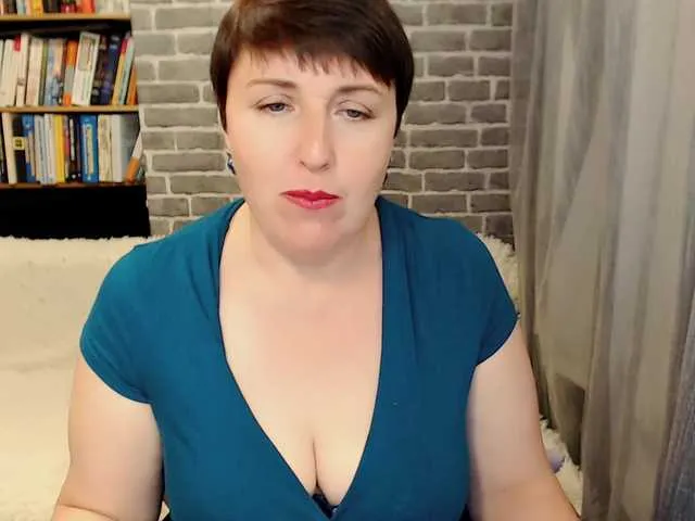 Live sex webcam photo for RainbowLady #291353656