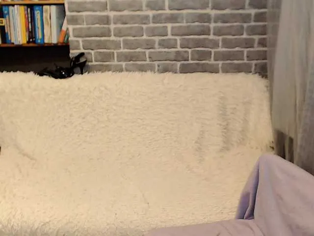 Live sex webcam photo for RainbowLady #291405698