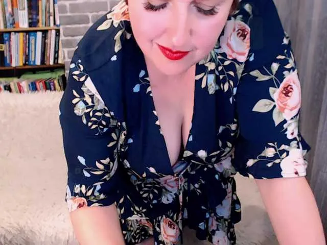 Live sex webcam photo for RainbowLady #292018972