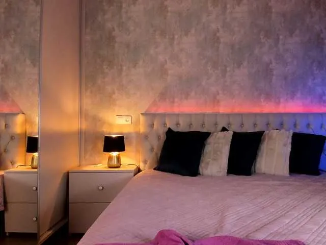 Live sex webcam photo for Raisa1gee #290792771