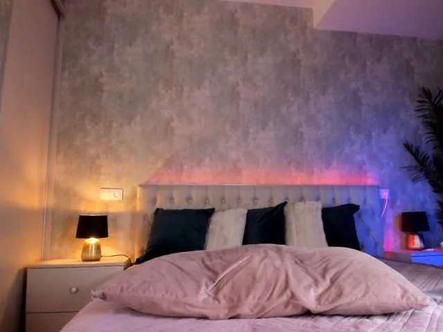 Live sex webcam photo for Raisa1gee #291597252