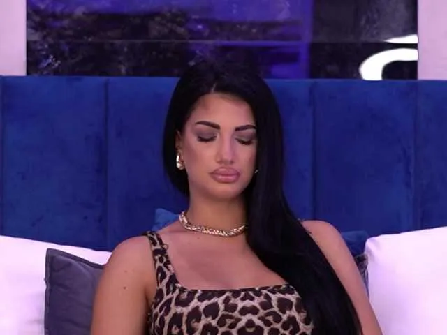 Live sex webcam photo for RaisaKali #288721129