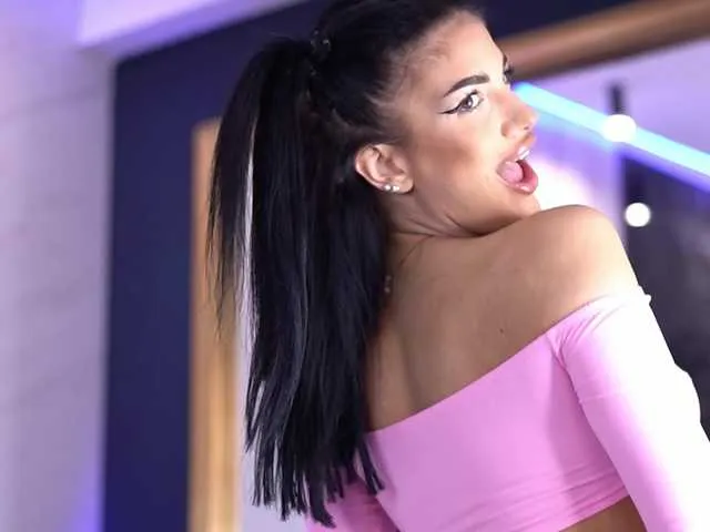 Live sex webcam photo for RaisaKali #290127141