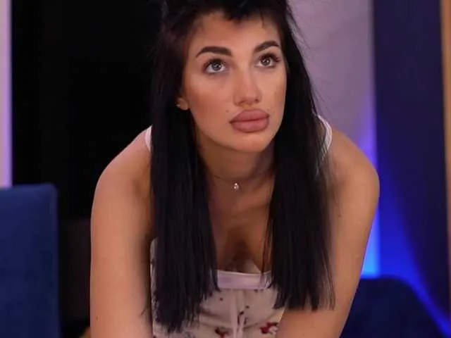 Live sex webcam photo for RaisaKali #290162383