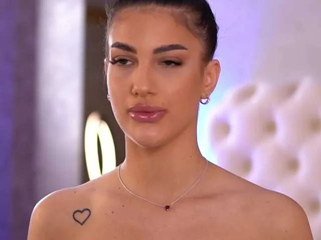 Live sex webcam photo for RaisaKali #290878694