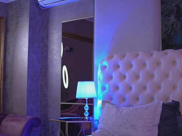 Live sex webcam photo for RaisaKali #291302191