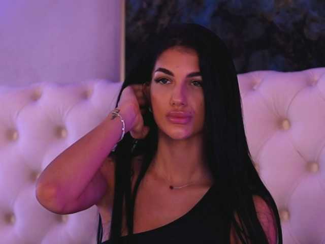 Live sex webcam photo for RaisaKali #291468732