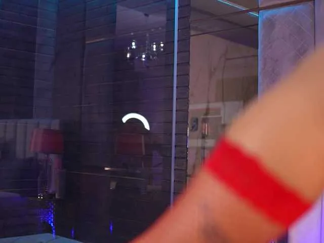 Live sex webcam photo for RaisaKali #291921747