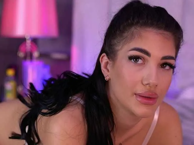 Live sex webcam photo for RaisaKali #292057314