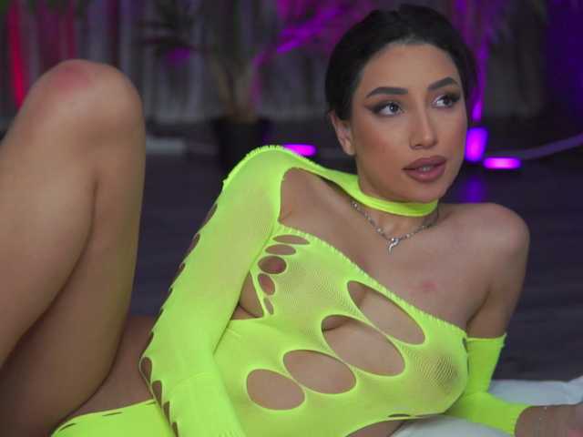 Live sex webcam photo for RamiraRowa #292105148