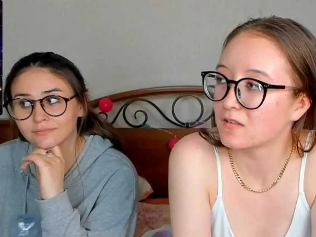 Live sex webcam photo for RamonaAudrey #273754832