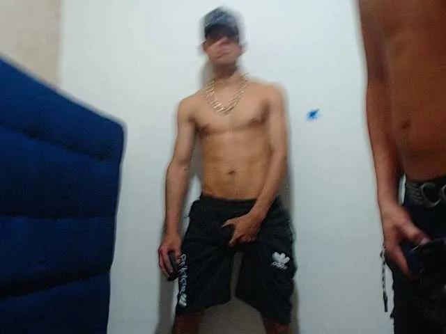 Live sex webcam photo for Randy-Carlos #275907950