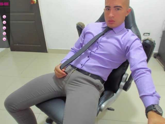 Live sex webcam photo for RandySebas #274077905