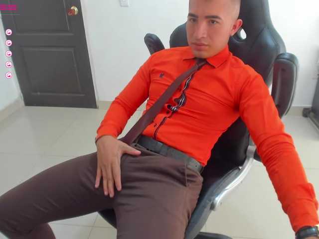 Live sex webcam photo for RandySebas #274376772