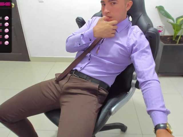 Live sex webcam photo for RandySebas #274636992