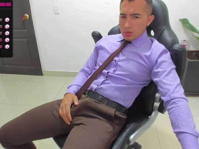 Live sex webcam photo for RandySebas #274665872