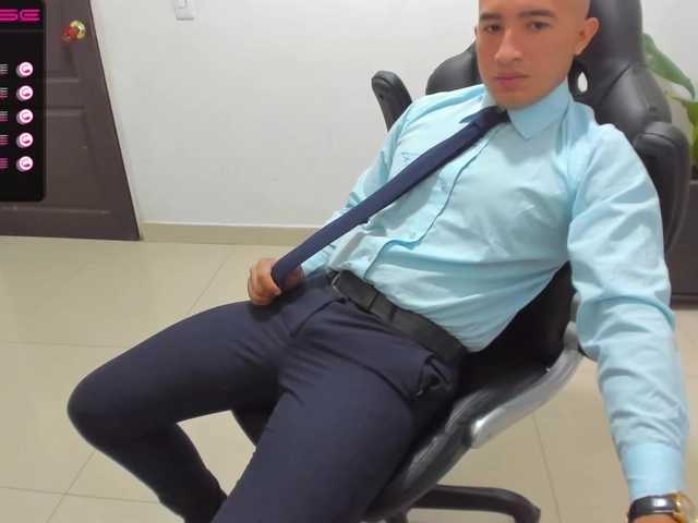 Live sex webcam photo for RandySebas #274896387