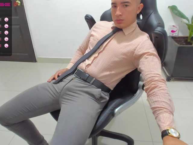 Live sex webcam photo for RandySebas #275406484