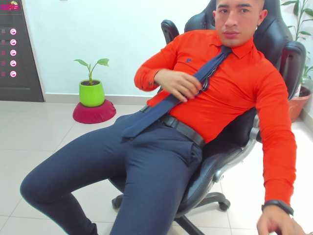 Live sex webcam photo for RandySebas #275728014