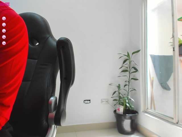 Live sex webcam photo for RandySebas #275924397