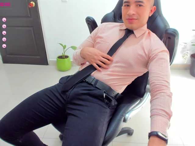 Live sex webcam photo for RandySebas #275976121