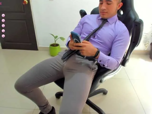 Live sex webcam photo for RandySebas #276066611