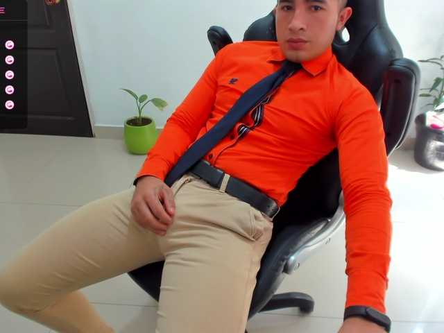 Live sex webcam photo for RandySebas #276074260