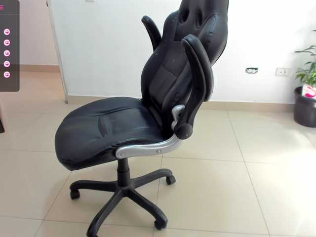 Live sex webcam photo for RandySebas #276146334