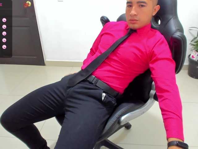 Live sex webcam photo for RandySebas #276233444