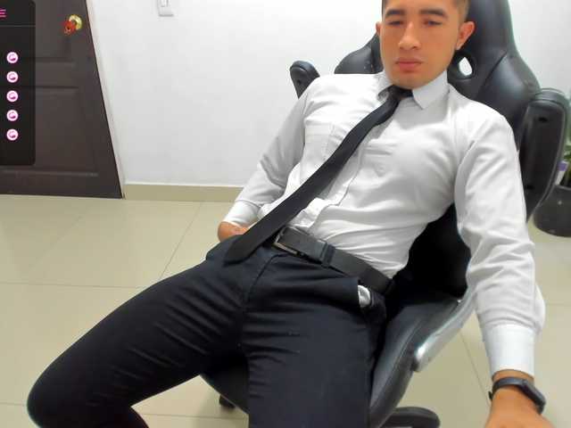 Live sex webcam photo for RandySebas #276261183