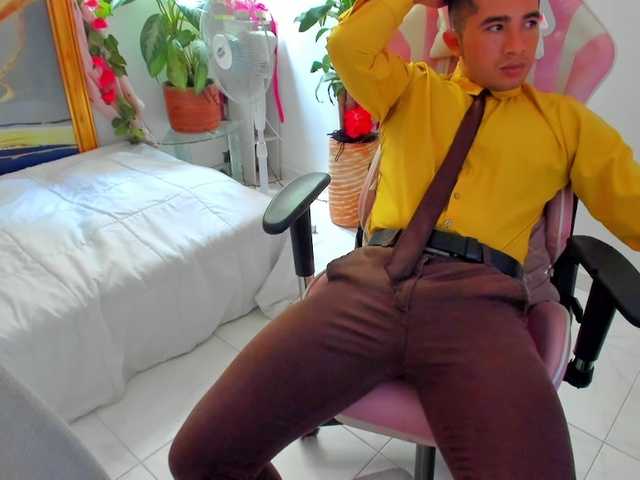 Live sex webcam photo for RandySebas #276293786