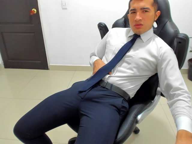 Live sex webcam photo for RandySebas #276326682