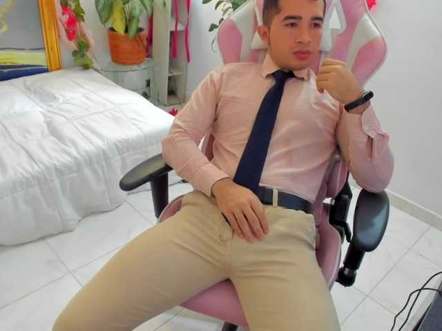 Live sex webcam photo for RandySebas #276334002