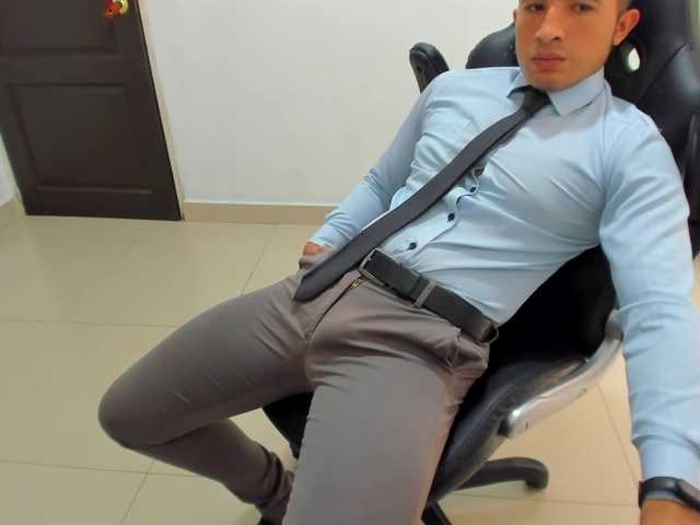 Live sex webcam photo for RandySebas #276350170