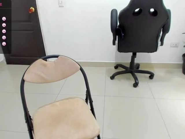 Live sex webcam photo for RandySebas #276405826