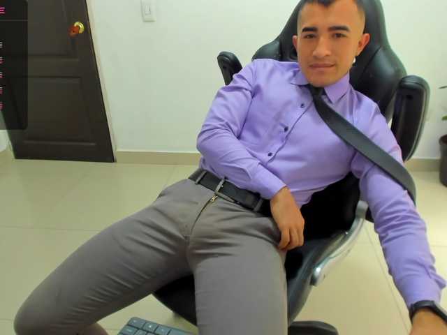Live sex webcam photo for RandySebas #276426511