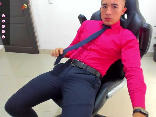 Live sex webcam photo for RandySebas #276476216