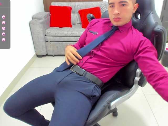 Live sex webcam photo for RandySebas #276537240
